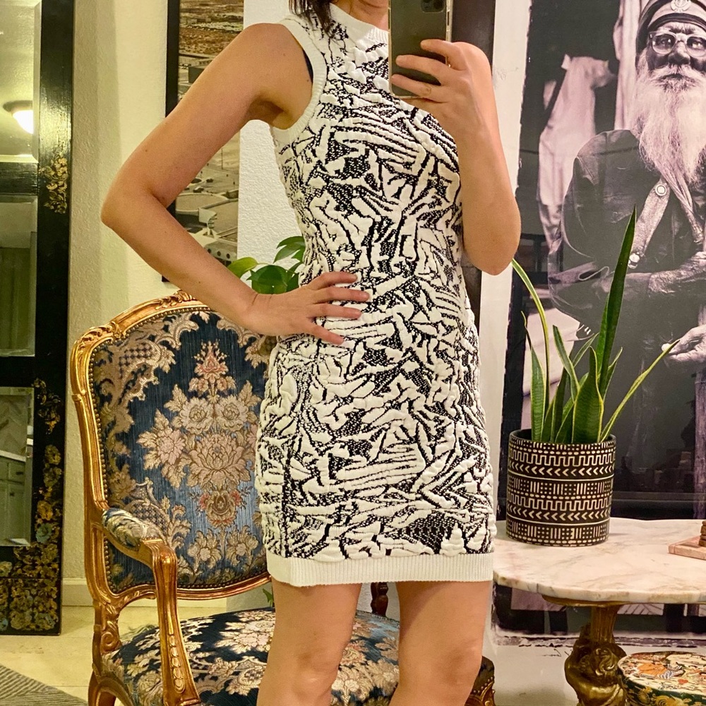 🎈HP 🎈BALENCIAGA knit dress, Sz S.